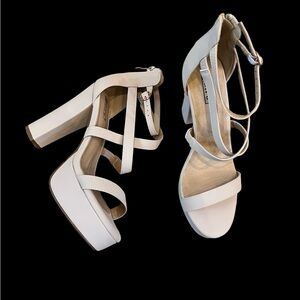 IDIFU Women’s Chunky High Heel Sandals